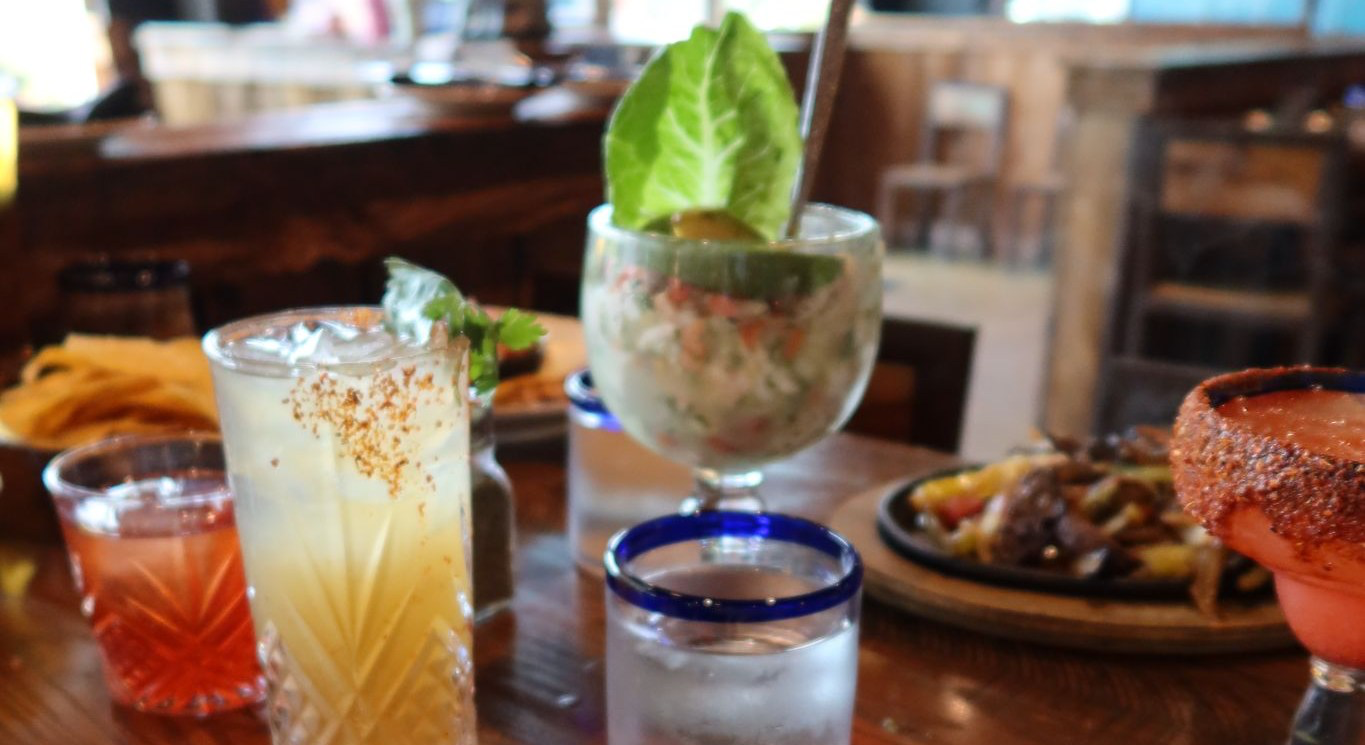 Drinks on the table at Soluna Cocina